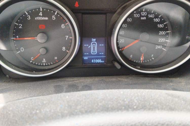 Used Haval H6 2014 Sport Version 1.5T Manual Two-Wheel Drive Elite Edition Odometer Close Up