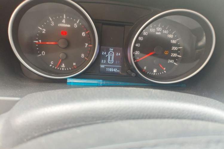 Used Haval H6 2014 Sport Version 1.5T Manual Two-Wheel Drive Elite Edition Odometer Close Up