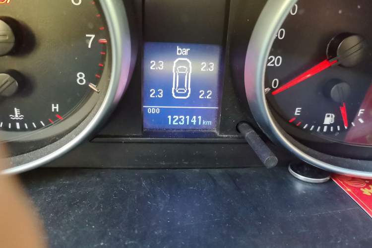 Used Haval H6 2014 Sport Version 1.5T Manual Two-Wheel Drive Elite Edition Odometer Close Up