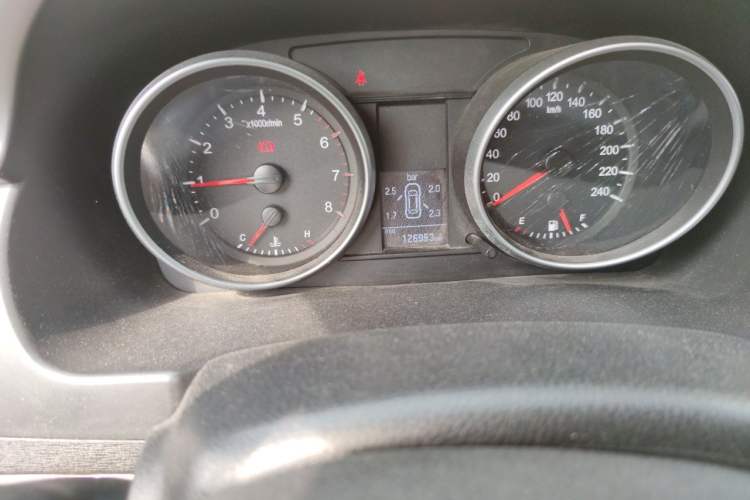Used Haval H6 2014 Sport Version 1.5T Manual Two-Wheel Drive Elite Edition Odometer Close Up