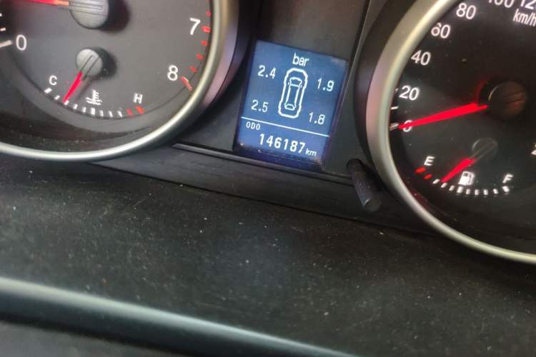 Used Haval H6 2014 Sport Version 1.5T Manual Two-Wheel Drive Elite Edition Odometer Close Up