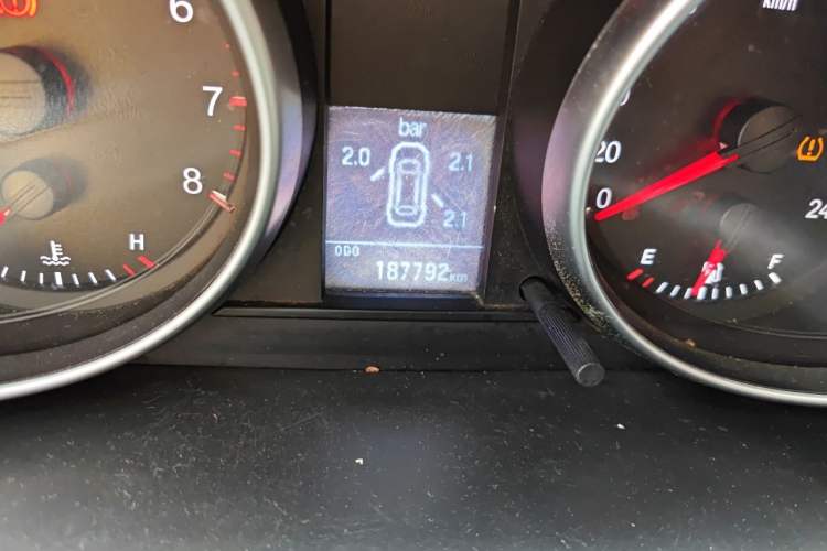 Used Haval H6 2014 Sport Version 1.5T Manual Two-Wheel Drive Elite Edition Odometer Close Up