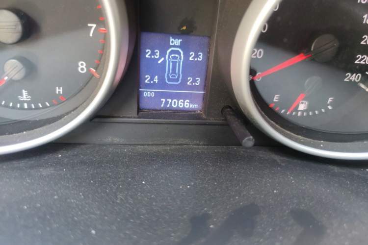 Used Haval H6 2014 Sport Version 1.5T Manual Two-Wheel Drive Elite Edition Odometer Close Up