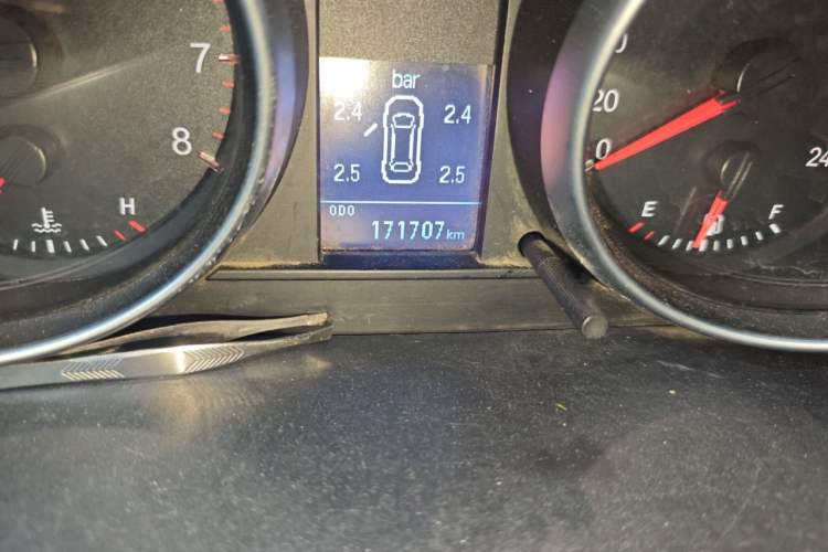 Used Haval H6 2014 Sport Version 1.5T Manual Two-Wheel Drive Elite Edition Odometer Close Up