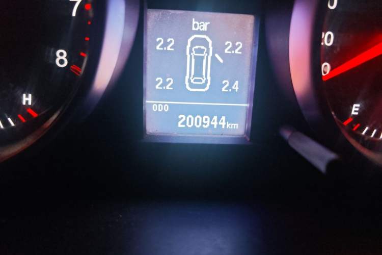 Used Haval H6 2014 Sport Version 1.5T Manual Two-Wheel Drive Elite Edition Odometer Close Up