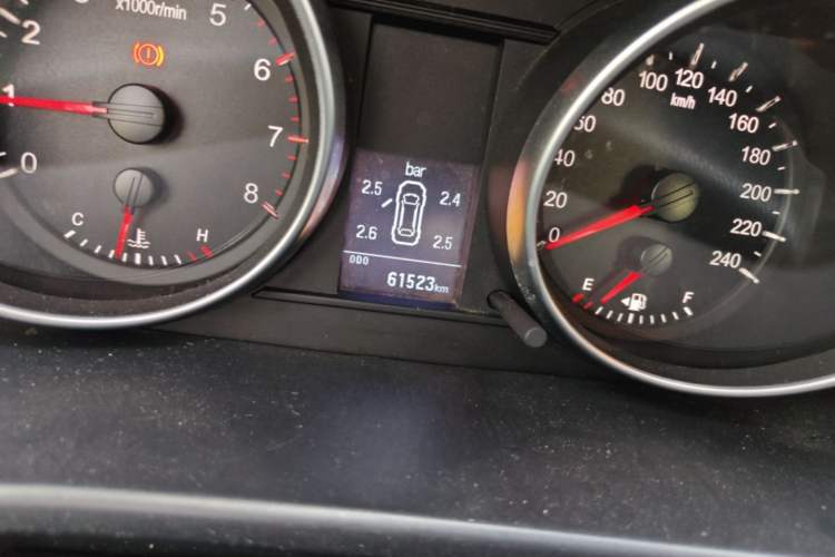 Used Haval H6 2014 Sport Version 1.5T Manual Two-Wheel Drive Elite Edition Odometer Close Up