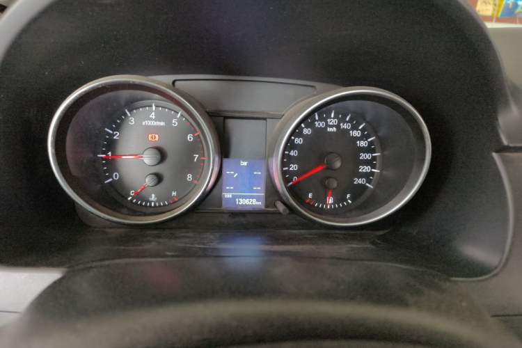 Used Haval H6 2014 Sport Version 1.5T Manual Two-Wheel Drive Elite Edition Odometer Close Up