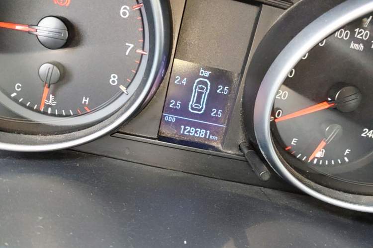 Used Haval H6 2014 Sport Version 1.5T Manual Two-Wheel Drive Elite Edition Odometer Close Up