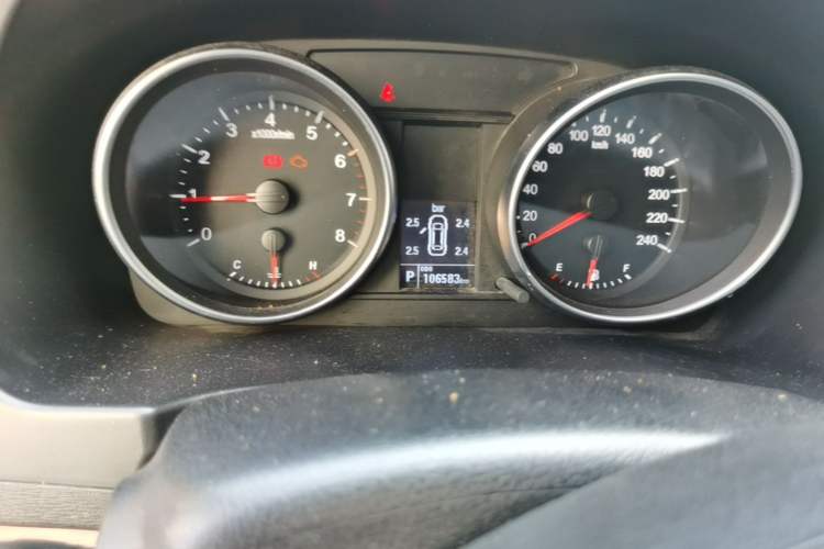 Used Haval H6 2014 Sport Edition 2.4L Automatic Elite Model Odometer Close Up