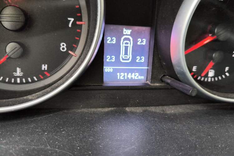 Used Haval H6 2014 Sport Version 1.5T Manual Two-Wheel Drive Elite Edition Odometer Close Up