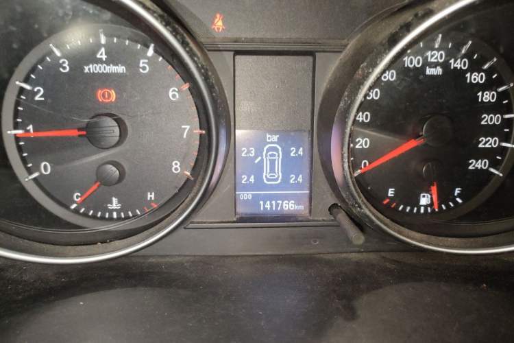 Used Haval H6 2014 Sport Edition 1.5T Manual 4x4 Elite Model Odometer Close Up