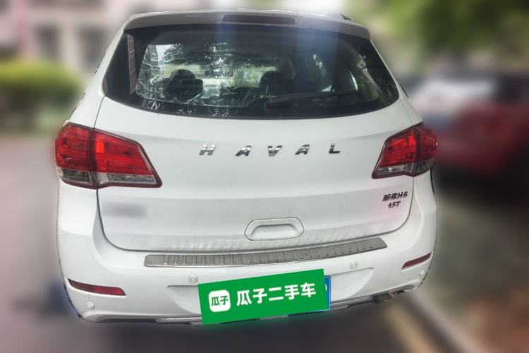 Used Haval H6 2014 Upgraded Model 1.5T Manual Two-Wheel Drive Elite Version Rear