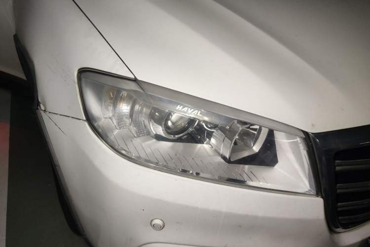Used Haval H6 2014 Sport Edition 2.4L Automatic Elite Model Right Front Headlight