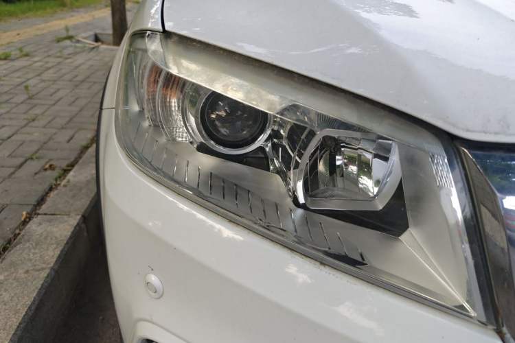 Used Haval H6 2014 Sport Version 1.5T Manual Two-Wheel Drive Elite Edition Right Front Headlight