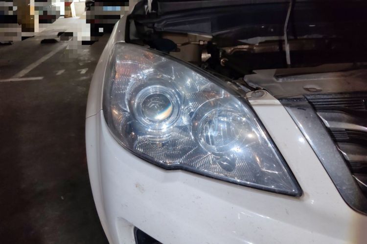 Used Haval H6 2014 Upgraded Model 1.5T Manual Two-Wheel Drive Elite Version Right Front Headlight