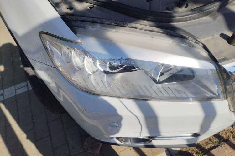 Used Haval H6 2014 Sport Edition 2.4L Automatic Elite Model Right Front Headlight