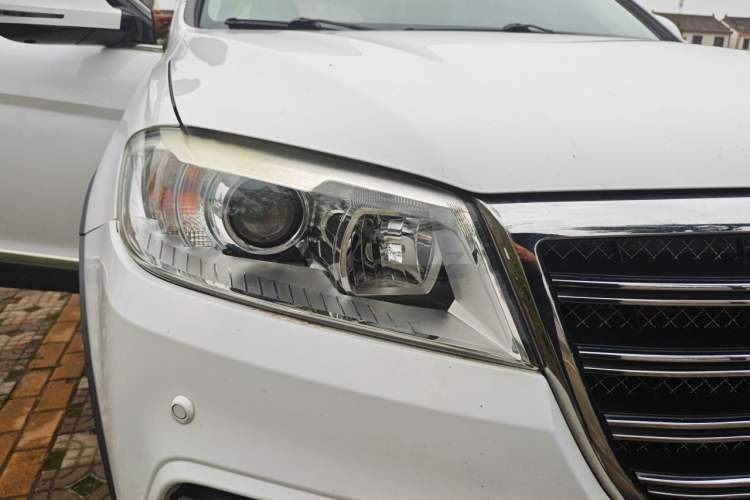 Used Haval H6 2014 Sport Version 1.5T Manual Two-Wheel Drive Elite Edition Right Front Headlight