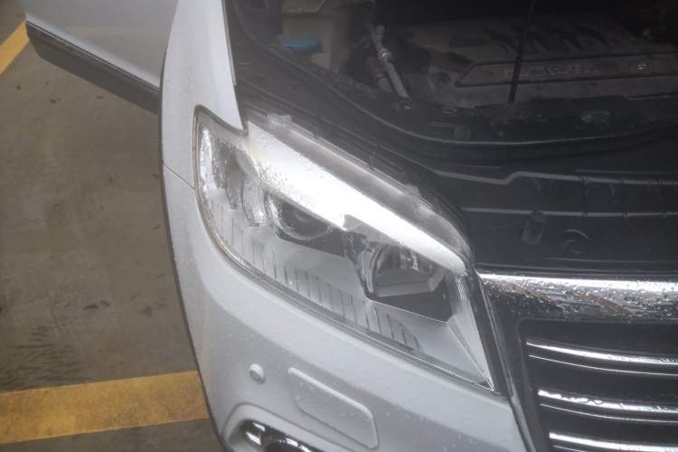 Used Haval H6 2014 Sport Version 1.5T Manual Two-Wheel Drive Elite Edition Right Front Headlight