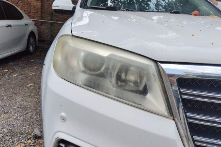 Used Haval H6 2014 Sport Version 1.5T Manual Two-Wheel Drive Elite Edition Right Front Headlight