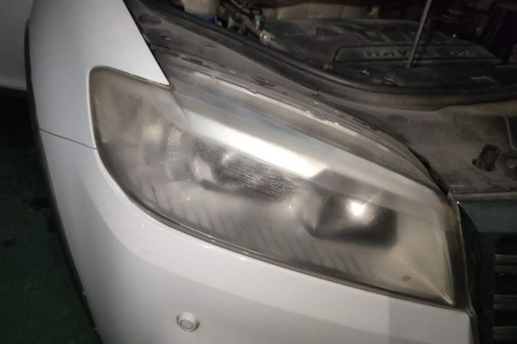 Used Haval H6 2014 Sport Edition 1.5T Manual 4x4 Elite Model Right Front Headlight