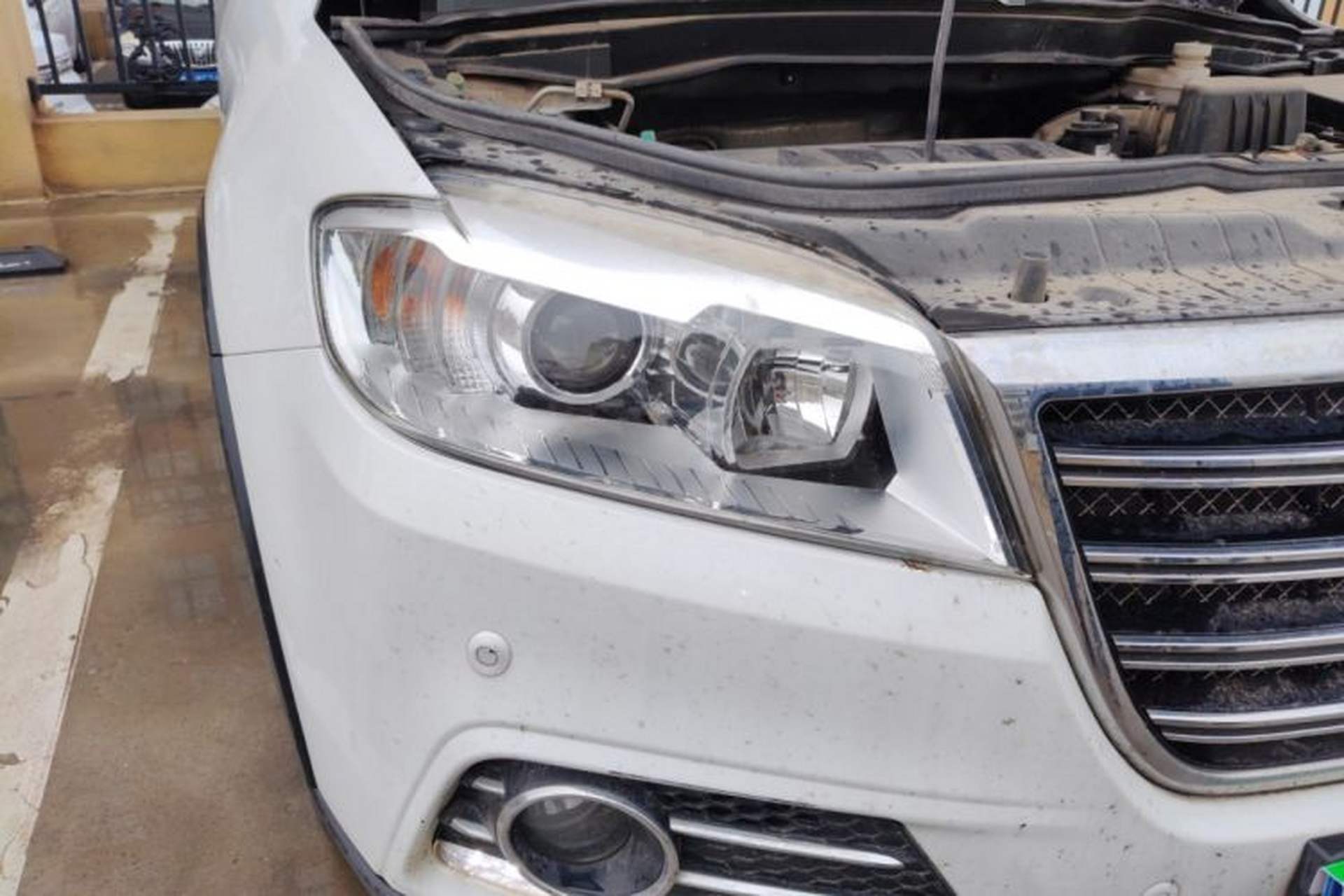 Used Haval H6 2014 Sport Version 1.5T Manual Two-Wheel Drive Elite Edition Right Front Headlight