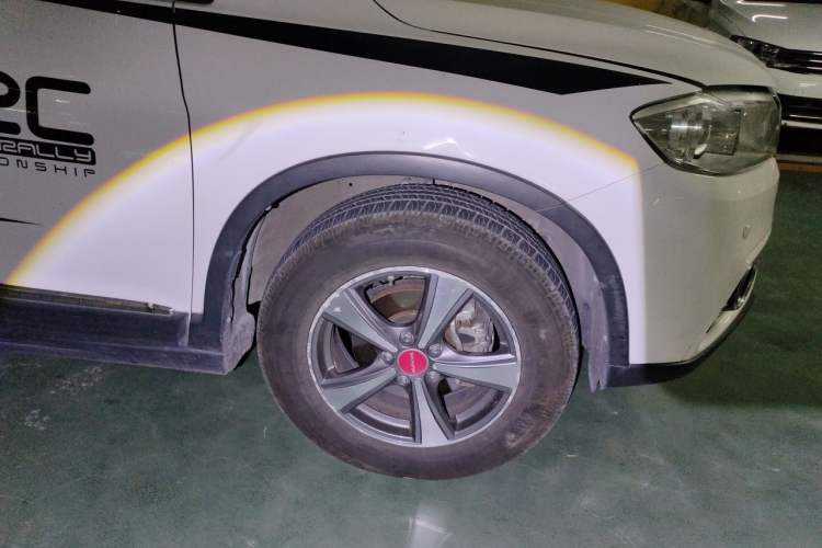 Used Haval H6 2014 Sport Version 1.5T Manual Two-Wheel Drive Elite Edition Right Front Wheel Hub