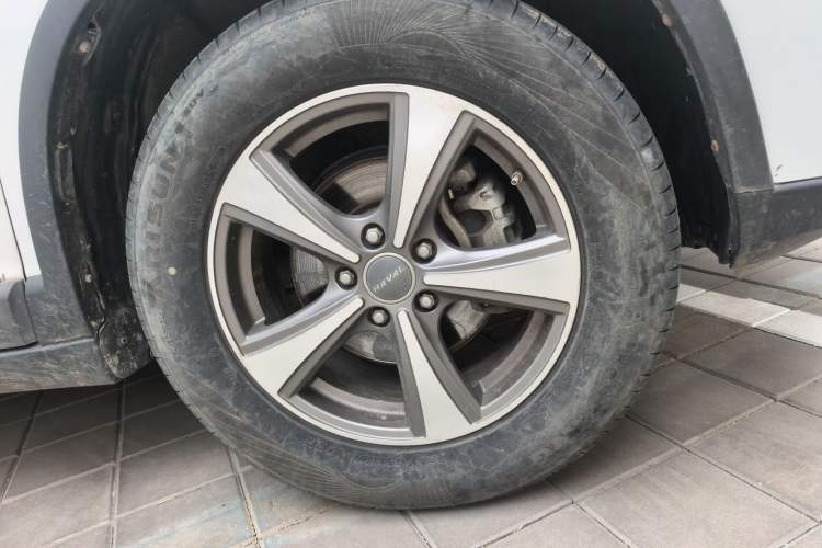Used Haval H6 2014 Sport Edition 1.5T Manual 4x4 Elite Model Right Front Wheel Hub