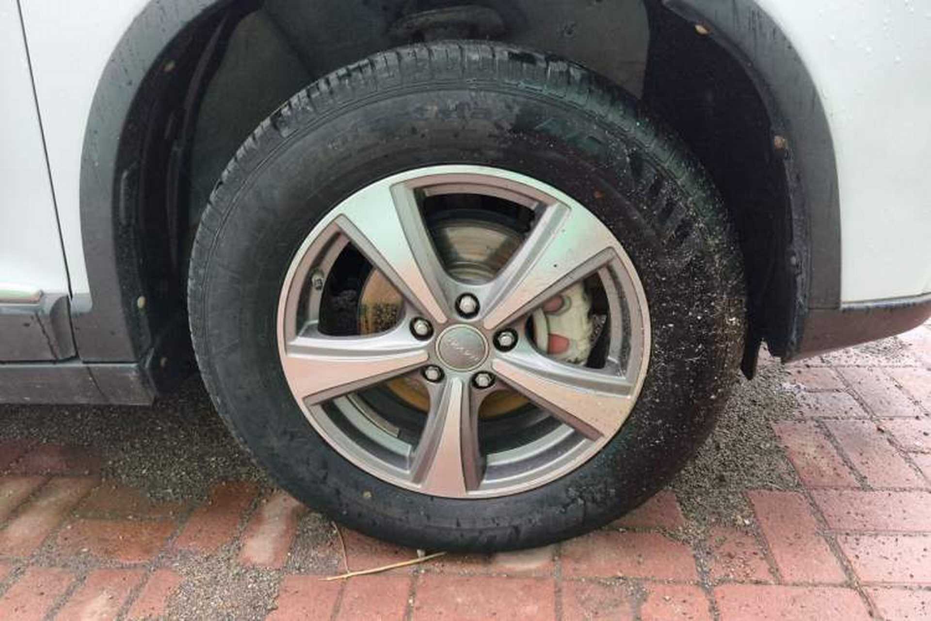Used Haval H6 2014 Sport Version 1.5T Manual Two-Wheel Drive Elite Edition Right Front Wheel Hub