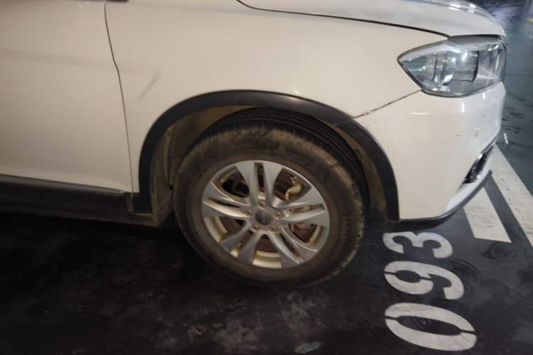 Used Haval H6 2014 Sport Version 1.5T Manual Two-Wheel Drive Elite Edition Right Front Wheel Hub
