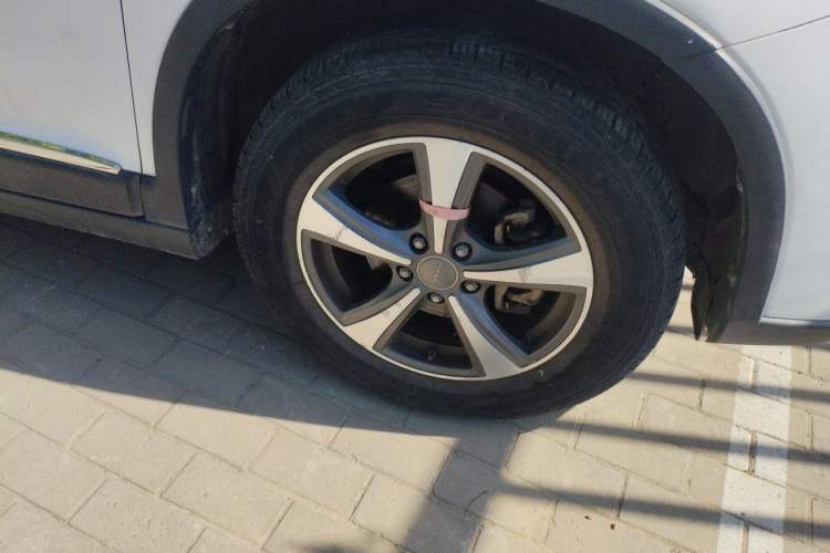 Used Haval H6 2014 Sport Edition 2.4L Automatic Elite Model Right Front Wheel Hub