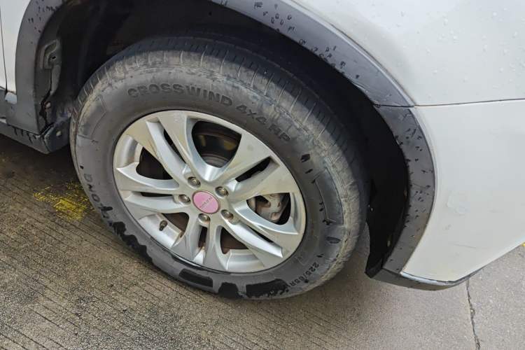Used Haval H6 2014 Sport Version 1.5T Manual Two-Wheel Drive Elite Edition Right Front Wheel Hub