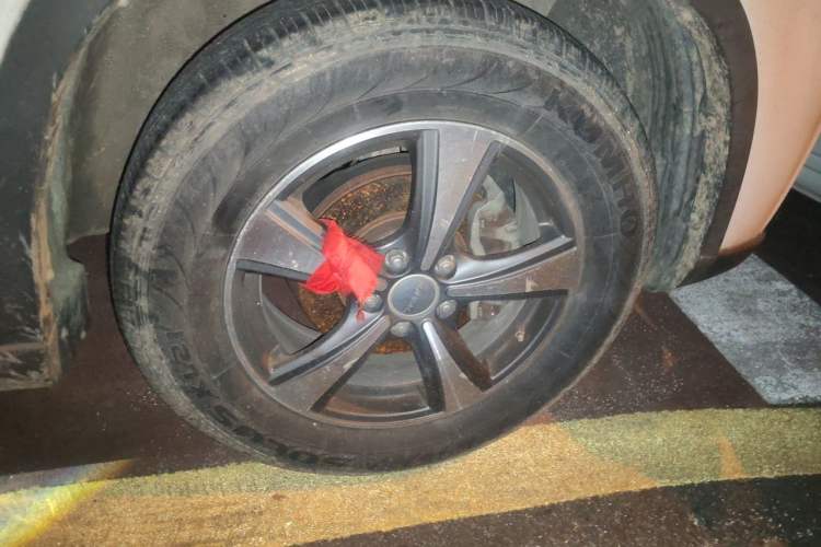Used Haval H6 2014 Sport Version 1.5T Manual Two-Wheel Drive Elite Edition Right Front Wheel Hub