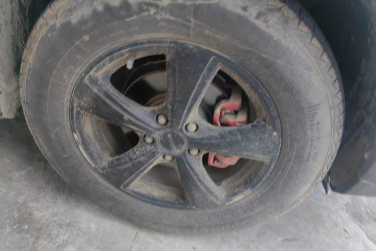 Used Haval H6 2014 Sport Version 1.5T Manual Two-Wheel Drive Elite Edition Right Front Wheel Hub