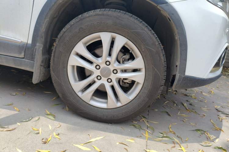 Used Haval H6 2014 Sport Version 1.5T Manual Two-Wheel Drive Elite Edition Right Front Wheel Hub