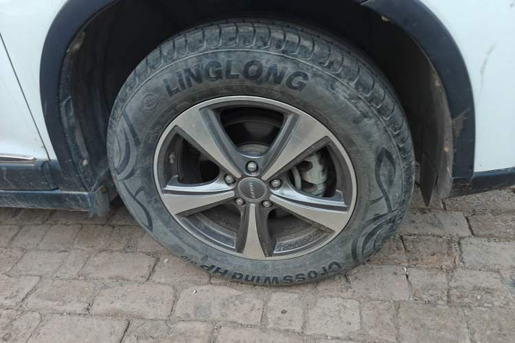 Used Haval H6 2014 Sport Version 1.5T Manual Two-Wheel Drive Elite Edition Right Front Wheel Hub