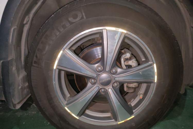 Used Haval H6 2014 Sport Edition 1.5T Manual 4x4 Elite Model Right Front Wheel Hub