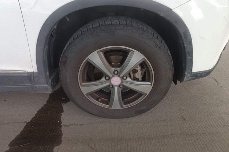 Used Haval H6 2014 Sport Version 1.5T Manual Two-Wheel Drive Elite Edition Right Front Wheel Hub