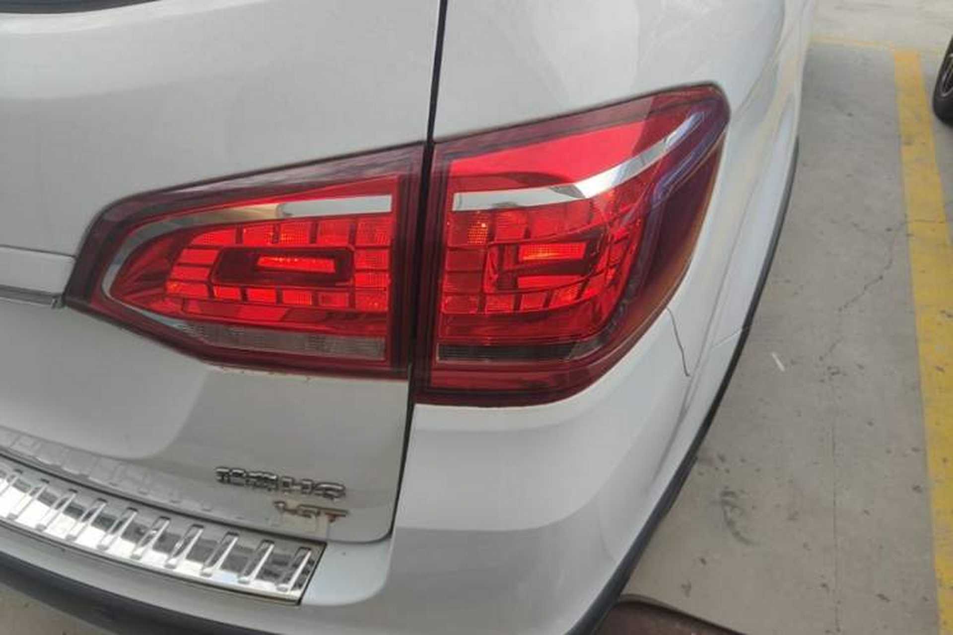 Used Haval H6 2014 Sport Version 1.5T Manual Two-Wheel Drive Elite Edition Right Rear Taillight