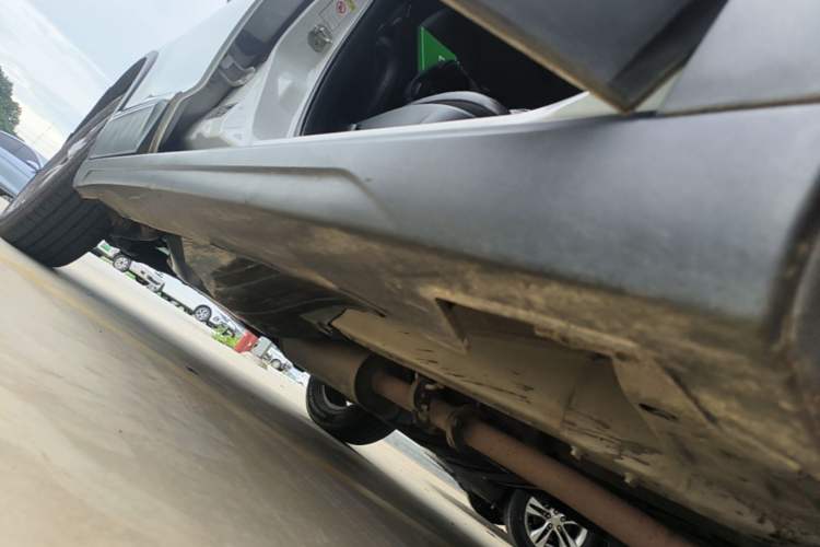 Used Haval H6 2014 Sport Version 1.5T Manual Two-Wheel Drive Elite Edition Right Side Sill