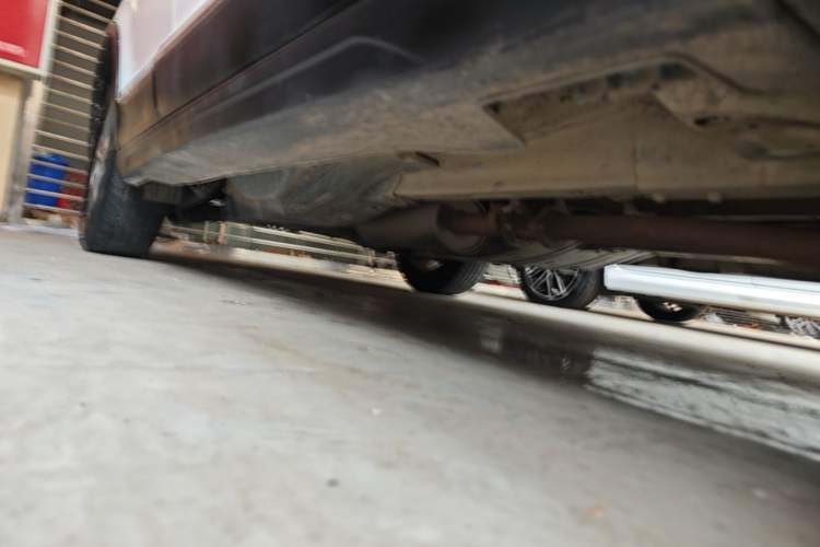 Used Haval H6 2014 Sport Version 1.5T Manual Two-Wheel Drive Elite Edition Right Side Sill