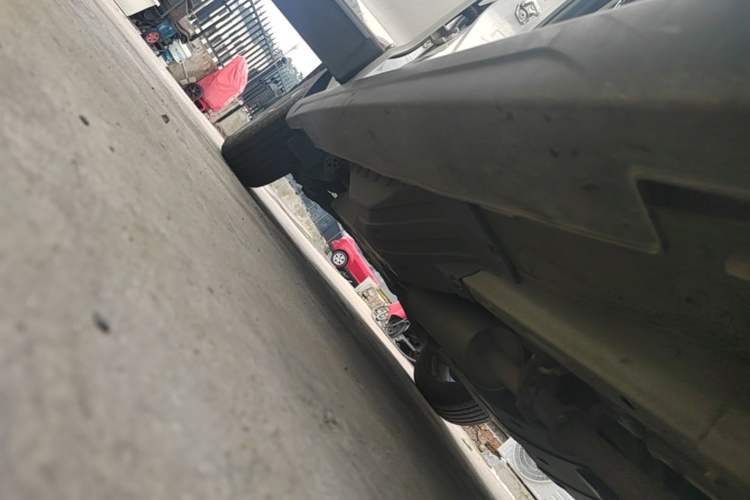 Used Haval H6 2014 Sport Version 1.5T Manual Two-Wheel Drive Elite Edition Right Side Sill