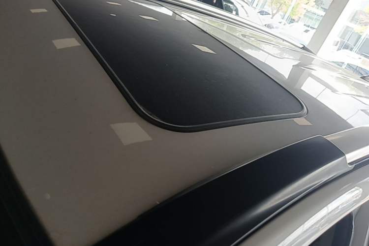 Used Haval H6 2014 Sport Version 1.5T Manual Two-Wheel Drive Elite Edition Roof