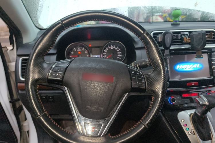 Used Haval H6 2014 Sport Edition 2.4L Automatic Elite Model Steering Wheel