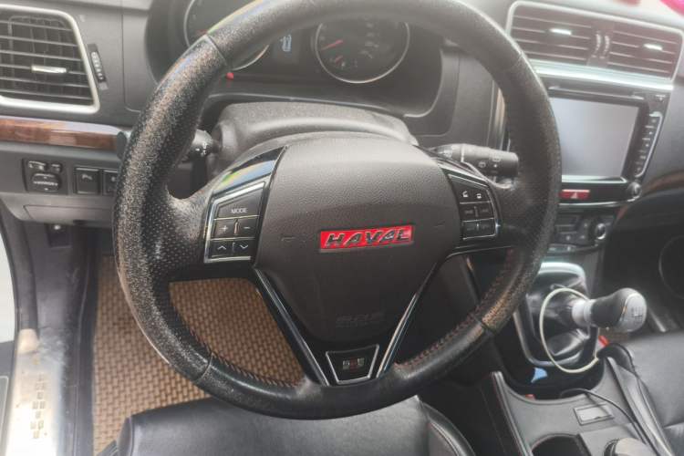 Used Haval H6 2014 Sport Version 1.5T Manual Two-Wheel Drive Elite Edition Steering Wheel