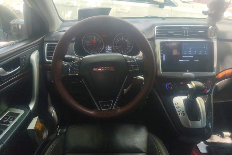 Used Haval H6 2014 Sport Edition 2.4L Automatic Elite Model Steering Wheel
