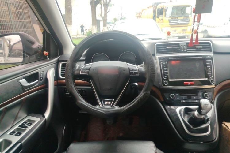 Used Haval H6 2014 Sport Version 1.5T Manual Two-Wheel Drive Elite Edition Steering Wheel