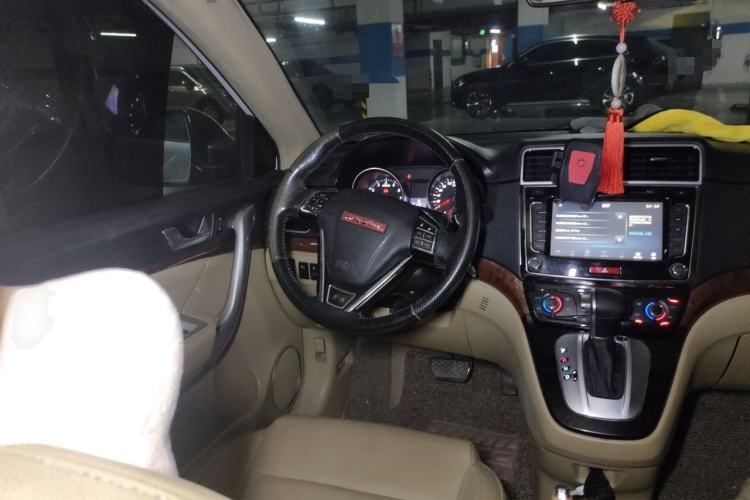 Used Haval H6 2014 Sport Edition 2.4L Automatic Elite Model Steering Wheel