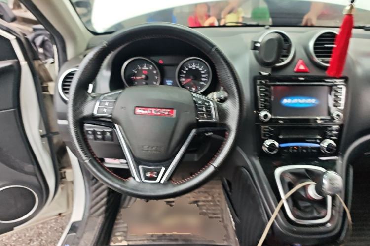 Used Haval H6 2014 Upgraded Model 1.5T Manual Two-Wheel Drive Elite Version Steering Wheel