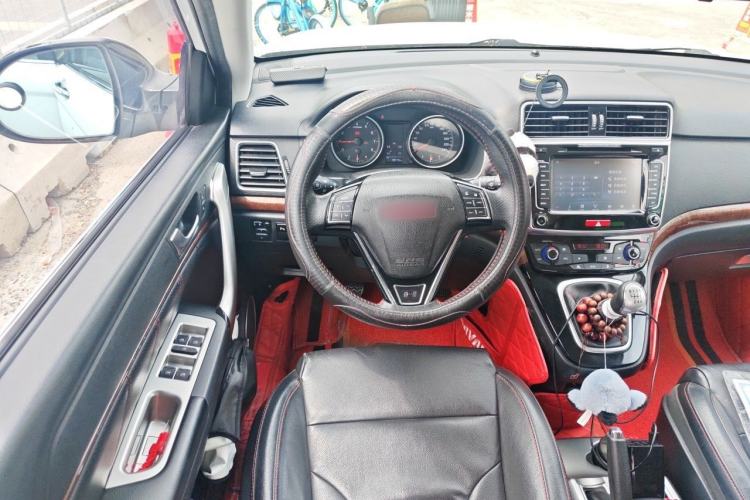 Used Haval H6 2014 Sport Version 1.5T Manual Two-Wheel Drive Elite Edition Steering Wheel