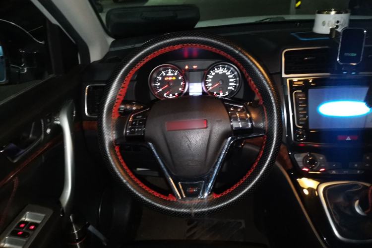 Used Haval H6 2014 Sport Version 1.5T Manual Two-Wheel Drive Elite Edition Steering Wheel